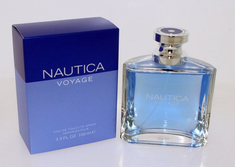 Nautica Voyage Eau de Toilette Vaporisateur 3.3 oz